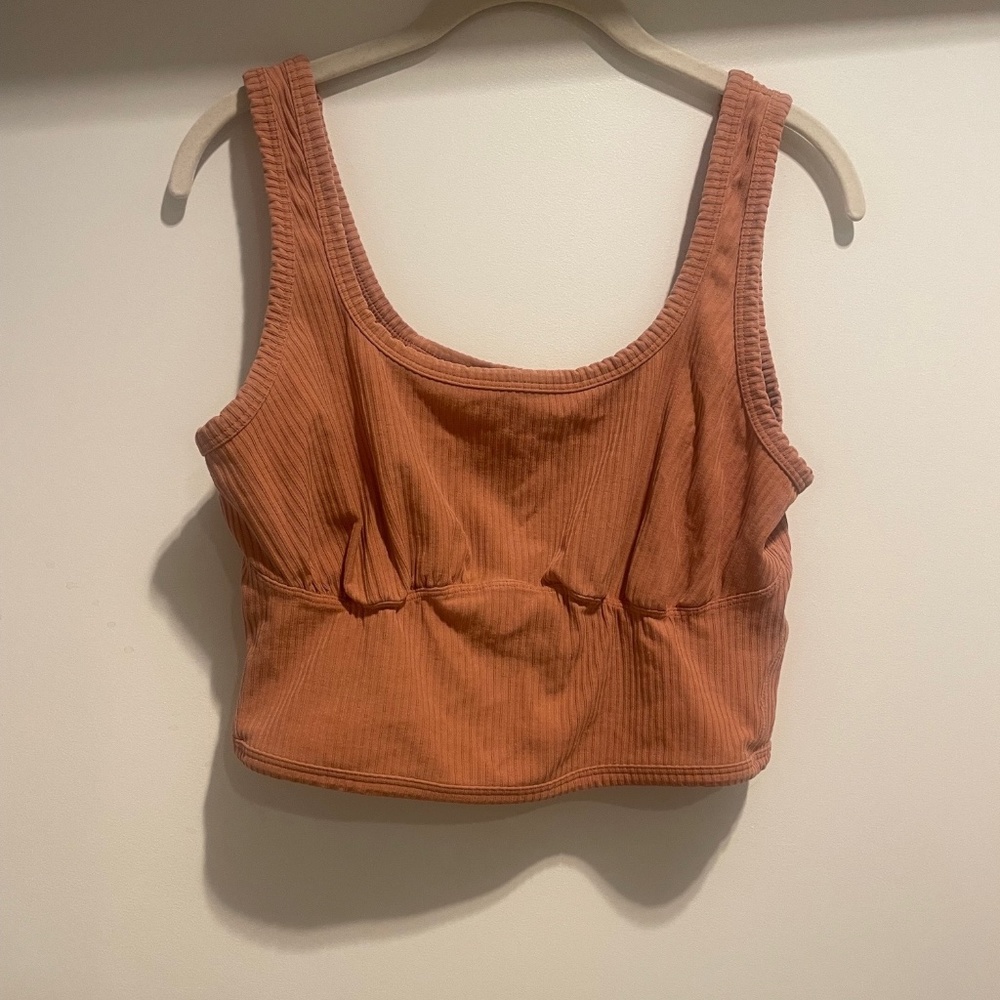 Lululemon Women's LA Square Neck Cropped Tank Top size 10 desert sun